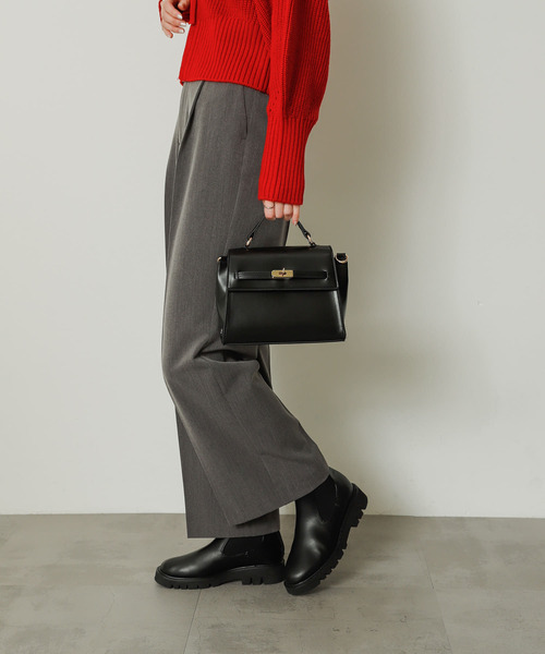 SENSE OF PLACE by URBAN RESEARCH(センスオブプレイスバイアーバンリサーチ)の「フェイクカナグショルダーバッグ(ショルダーバッグ・レディース・ブラック/ライトベージュ/グリーン・ONE)」の13枚目の写真