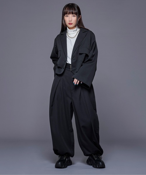 Ellno Loset（エルノロゼット）の「ベルト付き2wayタックパンツ/セットアップ対応（スラックス・メンズ・ブラック/チャコールグレー・SMALL/X-SMALL/LARGE/MEDIUM）」の15枚目の写真