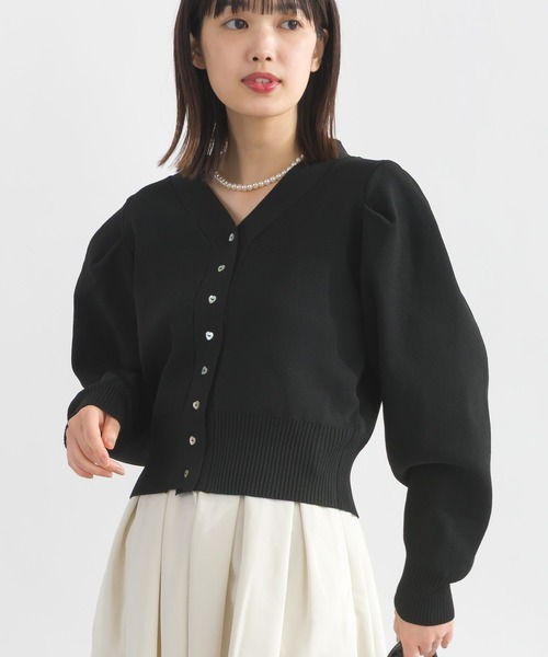 PICCIN PERLA（ピッチンペルラ）の「ハートボタンタックスリーブカーディガン（カーディガン/ボレロ・レディース・オフホワイト/ブラック/ピンク・M）」の14枚目の写真