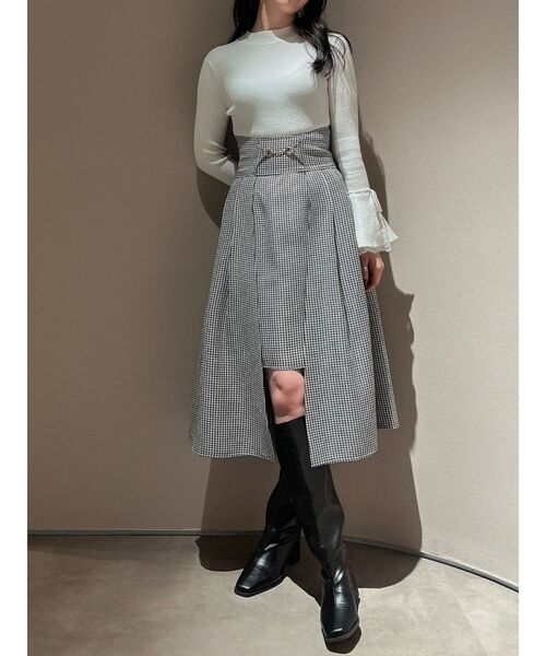 dazzlin（ダズリン）の「ヘムレースリブニットトップス（ニット/セーター・レディース・ブラック/オフホワイト/ベージュ/グレー/ピンク・FREE）」の17枚目の写真