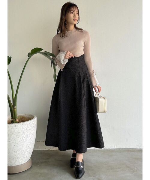 dazzlin（ダズリン）の「ヘムレースリブニットトップス（ニット/セーター・レディース・ブラック/オフホワイト/ベージュ/グレー/ピンク・FREE）」の18枚目の写真