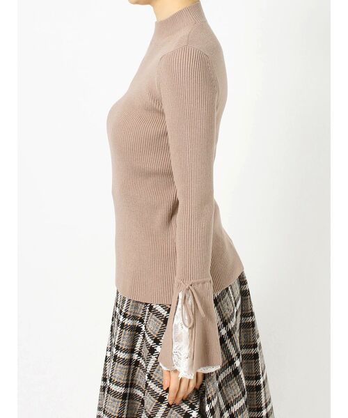 dazzlin（ダズリン）の「ヘムレースリブニットトップス（ニット/セーター・レディース・ブラック/オフホワイト/ベージュ/グレー/ピンク・FREE）」の13枚目の写真