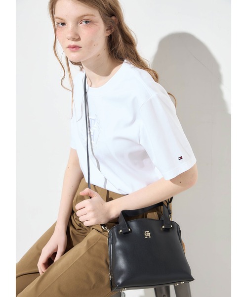 TOMMY HILFIGER（トミーヒルフィガー）の「【FUDGE掲載】モダンミニトートバッグ（ショルダーバッグ・レディース・ブラック/グリーン/ホワイト/カーキ/グリーン系その他・FREE）」の20枚目の写真