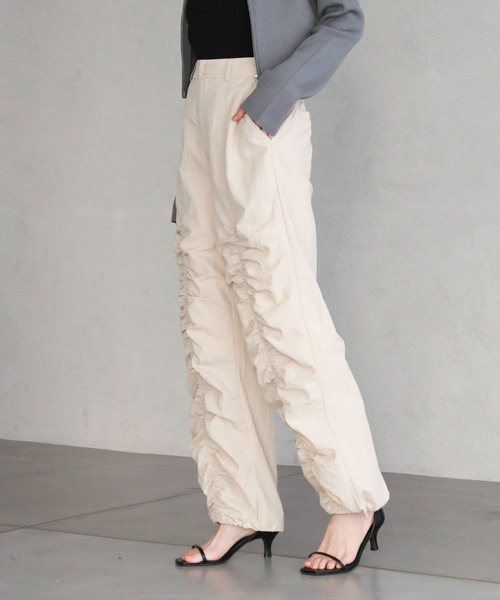 archives（アルシーヴ）の「ギャザーパラシュートパンツ（その他パンツ・レディース・アイボリー/ブラック/グレー・MEDIUM）」の6枚目の写真