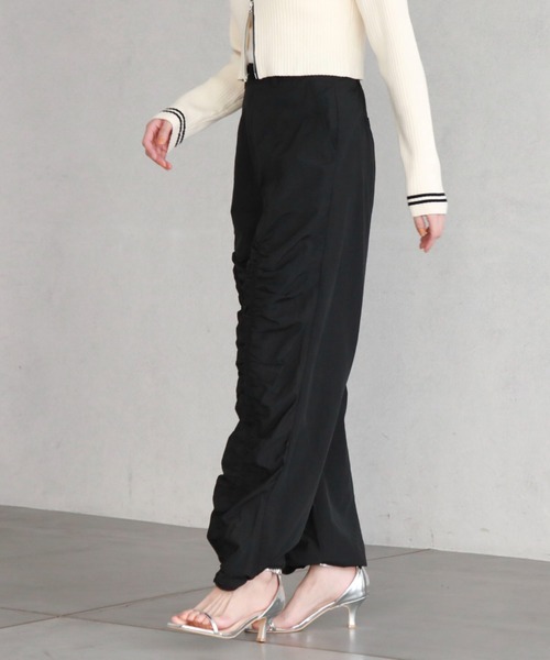 archives（アルシーヴ）の「ギャザーパラシュートパンツ（その他パンツ・レディース・アイボリー/ブラック/グレー・MEDIUM）」の21枚目の写真