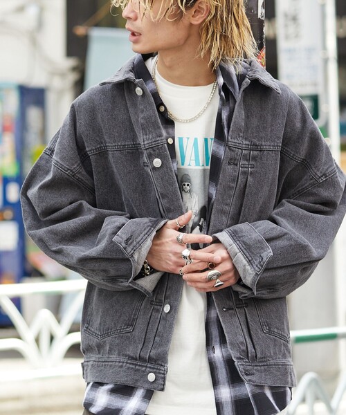 PUBLUX（パブリュクス）の「PUBLUX/パブリュクス ワイドビッグデニムジャケット/デニム/セットアップ対応(限定展開)（デニムジャケット・メンズ・ブルー/チャコールグレー/ブラック・SMALL/MEDIUM/LARGE）」の13枚目の写真