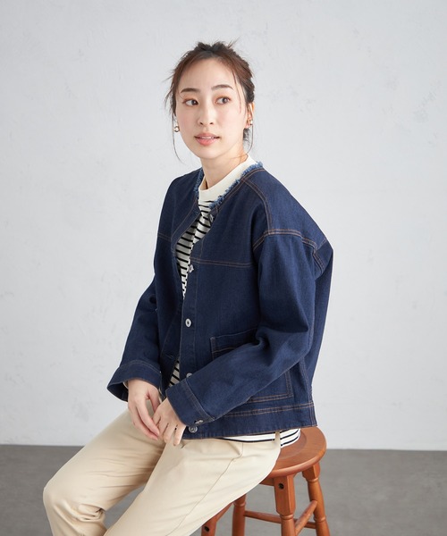 Petit Honfleur（プチオンフルール）の「ノーカラーデニムジャケット（デニムジャケット・レディース・ネイビー/ブルー・9号/11号/13号）」の16枚目の写真