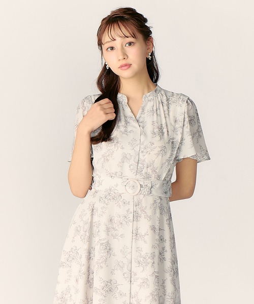 LAISSE PASSE（レッセパッセ）の「ラインフラワープリントミディ
