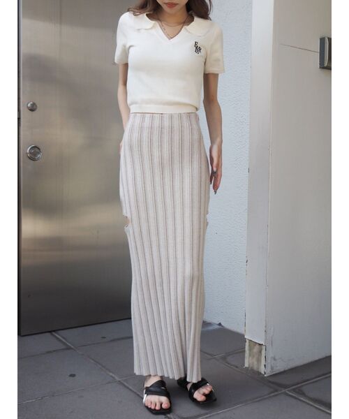 EVRIS（エヴリス）の「サイドスラッシュリブニットロングスカート（スカート・レディース・ホワイト/ネイビー/ブラック・FREE）」の16枚目の写真