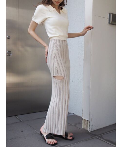 EVRIS（エヴリス）の「サイドスラッシュリブニットロングスカート（スカート・レディース・ホワイト/ネイビー/ブラック・FREE）」の18枚目の写真