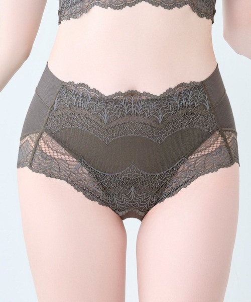 BRADELIS NEWYORK(ブラデリスニューヨーク)の「レーシィオールインワンスタイルショーツ ブラデリス(ショーツ・レディース・ライトグリーン/ライラック/ブラック/オフホワイト/ダークカーキ・S/M/L/LL)」の4枚目の写真