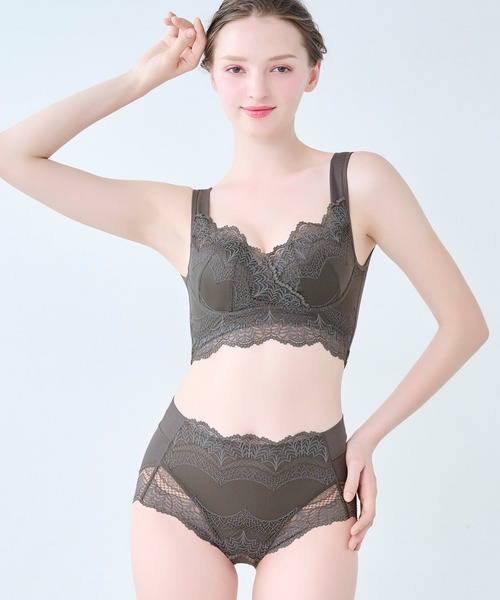 BRADELIS NEWYORK(ブラデリスニューヨーク)の「レーシィオールインワンスタイルショーツ ブラデリス(ショーツ・レディース・ライトグリーン/ライラック/ブラック/オフホワイト/ダークカーキ・S/M/L/LL)」の14枚目の写真