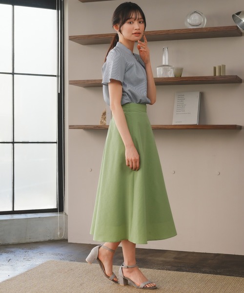 TRUDEA(トルディア)の「サイドタックプリーツロングスカート(スカート・レディース・アイボリー/グリーン・SMALL/MEDIUM/LARGE)」の10枚目の写真
