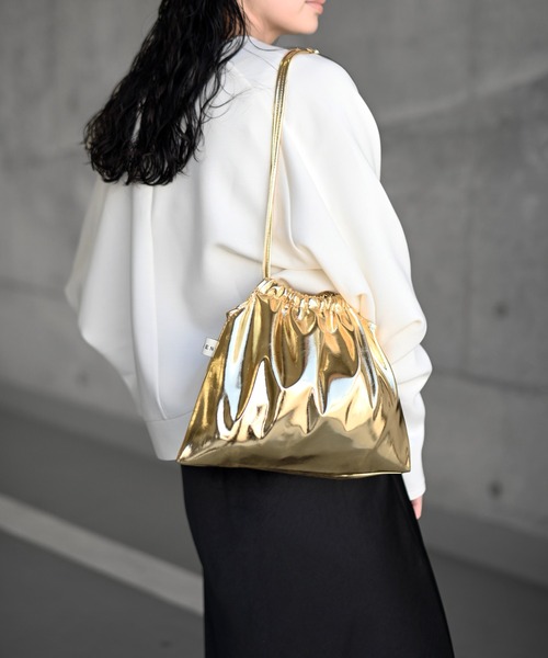Marient（マリエント）の「Shiny Drawstring Bag（ショルダーバッグ・レディース・ピンク/シルバー/ゴールド・FREE）」の8枚目の写真