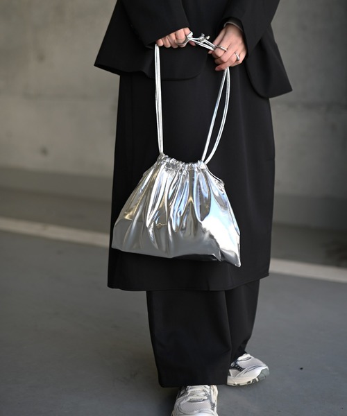 Marient（マリエント）の「Shiny Drawstring Bag（ショルダーバッグ・レディース・ピンク/シルバー/ゴールド・FREE）」の15枚目の写真