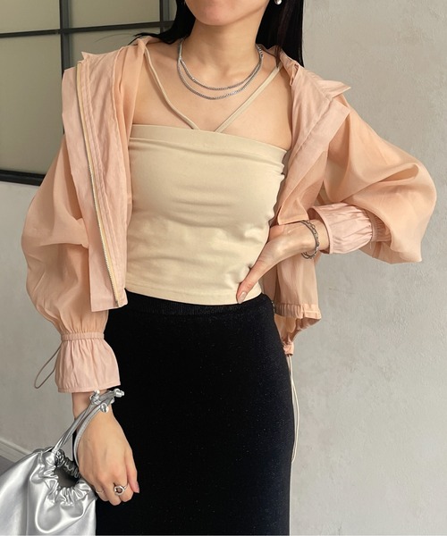 Thevon（ゼボン）の「ホルターネックカップ付きキャミ（キャミソール・レディース・ブラック/オフホワイト/ベージュ/グリーン・FREE）」の3枚目の写真