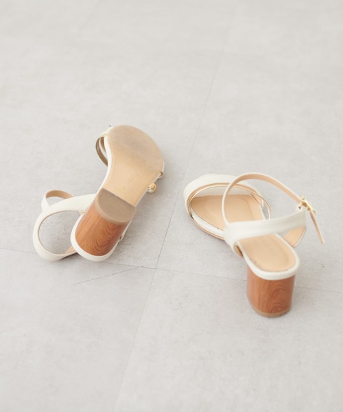 natural couture（ナチュラルクチュール）の「ウッドヒールサンダル（その他シューズ・レディース・アイボリー/ブラック/グレイッシュベージュ・LARGE/MEDIUM）」の17枚目の写真