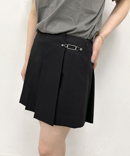 U by SPICK&SPAN（ユーバイスピックアンドスパン）の「チェーン