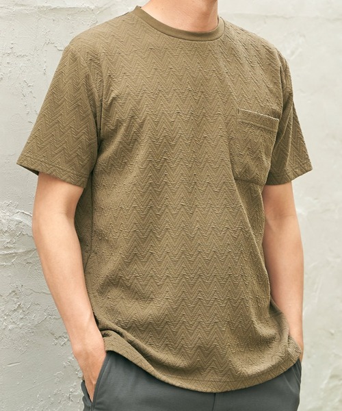ikka(イッカ)の「ヘリンボンフクレジャカードTシャツ(Tシャツ/カットソー・メンズ・ホワイト/オリーブ/ブラック/グレー・M/L/XL/S)」の1枚目の写真