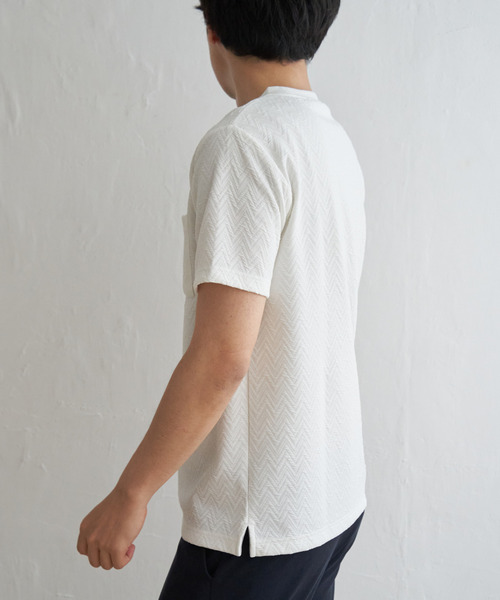 ikka(イッカ)の「ヘリンボンフクレジャカードTシャツ(Tシャツ/カットソー・メンズ・ホワイト/オリーブ/ブラック/グレー・M/L/XL/S)」の6枚目の写真