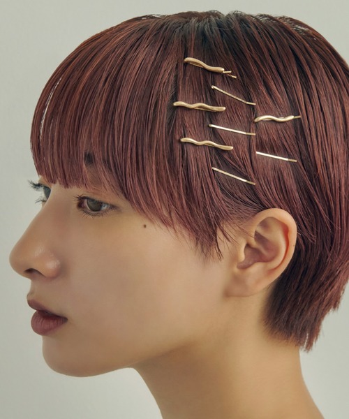 GOLDY(ゴールディ)の「ウェービー ライン マルチ セット ヘアピン(ヘアピン・レディース・ゴールド/シルバー系その他/ゴールド系その他/シルバー・FREE)」の4枚目の写真