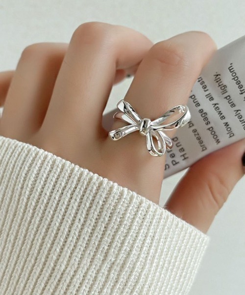 Mayree（メイリー）の「【urge select】リボンモチーフ シンプル メタル リング（リング・レディース・ゴールド/シルバー・FREE）」の8枚目の写真