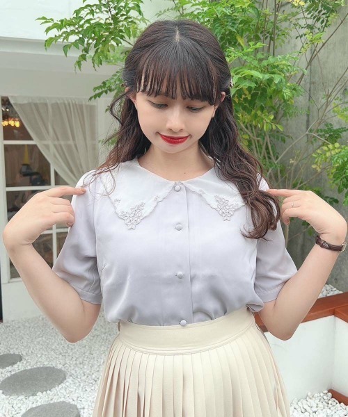 F i.n.t（フィント）の「ペンタス刺繍シアー衿ブラウス/fint（シャツ/ブラウス・レディース・オフホワイト/ラベンダー・FREE）」の3枚目の写真