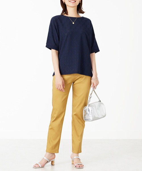 BELLUNA PLUS（ベルーナ）の「総レース素材ドルマンプルオーバー（Tシャツ/カットソー・レディース・イエロー/ネイビー/ライトブルーグレー/ブラック/ライトベージュ/オフホワイト/ターコイズブルー・MEDIUM/LARGE/X-LARGE）」の18枚目の写真