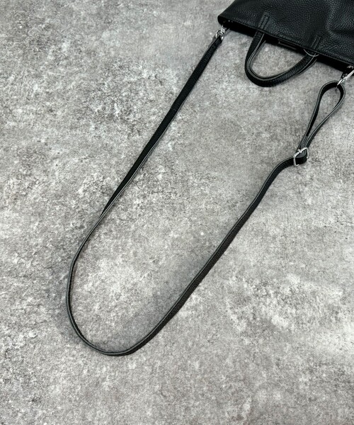 fredy emue（フレディエミュ）の「シュリンクレザーバケツトートバック（ショルダーバッグ・レディース・ブラック/シルバー・FREE）」の16枚目の写真