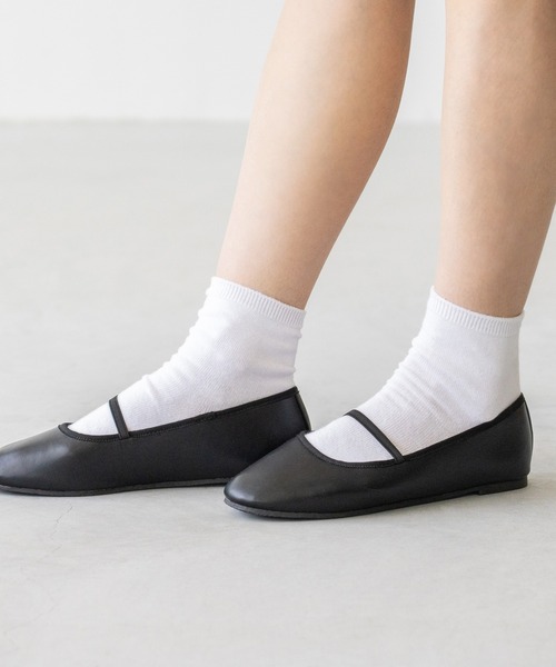 menue(メヌエ)の「ラウンドトゥ ゴムストラップ バレエシューズ(バレエシューズ・レディース・ブラック系その他/ゴールド/ピンク/シルバー/ブラック/ブラック系その他2/ブラウン系その他2/ホワイト系その他/ブラウン系その他/レッド・25.0cm/24.5cm/23.0cm/22.5cm/22.0cm/21.5cm/26.0cm/25.5cm/24.0cm/23.5cm)」の13枚目の写真