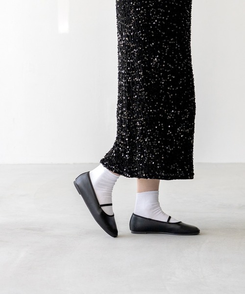 menue（メヌエ）の「ラウンドトゥ ゴムストラップ バレエシューズ（バレエシューズ・レディース・ブラック系その他/ゴールド/ピンク/シルバー/ブラック/ブラック系その他2/ブラウン系その他2/ホワイト系その他/ブラウン系その他/レッド・25.0cm/24.5cm/23.0cm/22.5cm/22.0cm/21.5cm/26.0cm/25.5cm/24.0cm/23.5cm）」の22枚目の写真