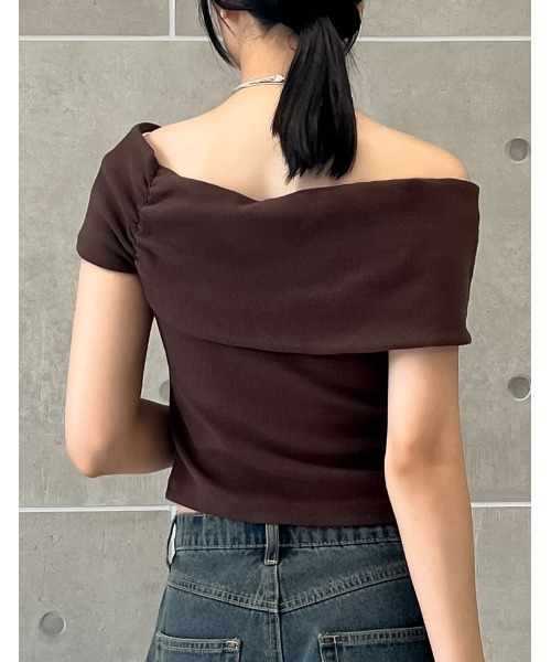 Re:EDIT(リエディ)の「リブカットソーアシンメトリーオフショルトップス(Tシャツ/カットソー・レディース・ブラウン/ホワイト/ブラック・LARGE/MEDIUM)」の18枚目の写真