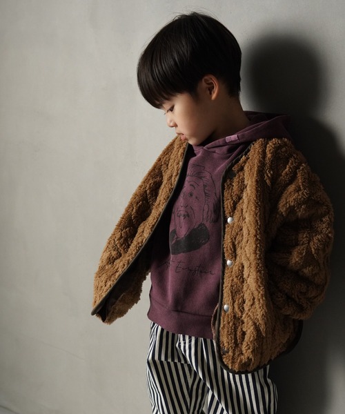 MAKE YOUR DAY（メイクユアデイ）の「模様入り両面ボアカーディガン■80～140cm（カーディガン/ボレロ・キッズ・ベージュ/ブラウン/ブルー/アイボリー・80/90/100/110/120/130/140）」の2枚目の写真