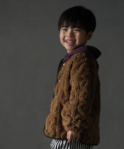 MAKE YOUR DAY（メイクユアデイ）の「模様入り両面ボアカーディガン■80～140cm（カーディガン/ボレロ・キッズ・ベージュ/ブラウン/ブルー/アイボリー・80/90/100/110/120/130/140）」の5枚目の写真