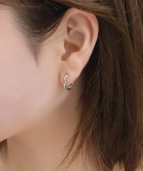 blackdia ocean ニュアンスウェーブピアス・イヤリング（ピアス