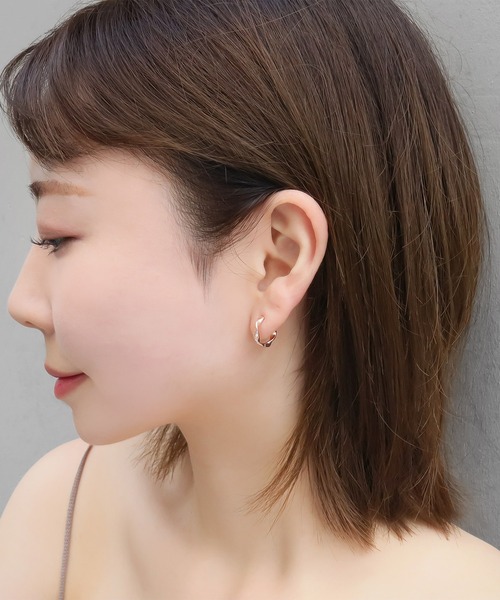 blackdia ocean ニュアンスウェーブピアス・イヤリング（ピアス（両耳