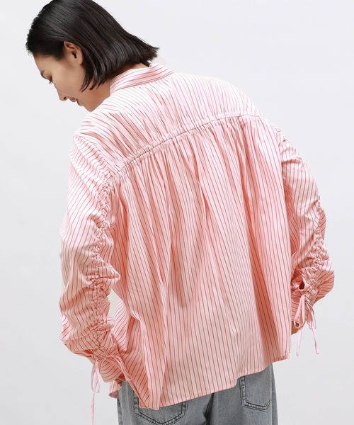 LAKOLE(ラコレ)の「袖シャーリングシャツ2 / 142594(シャツ/ブラウス・レディース・ピンク/アイボリー/ブルー・FREE)」の20枚目の写真