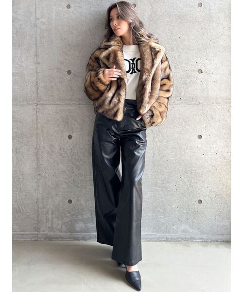 GYDA(ジェイダ)の「フェイクレザーワイドパンツ(その他パンツ・レディース・ブラック・MEDIUM/SMALL)」の17枚目の写真
