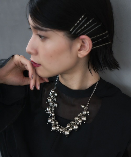 HARE（ハレ）の「ボリュームボールフリンジネックレス(HARE)（ネックレス・レディース・シルバー/ホワイト・FREE）」の6枚目の写真