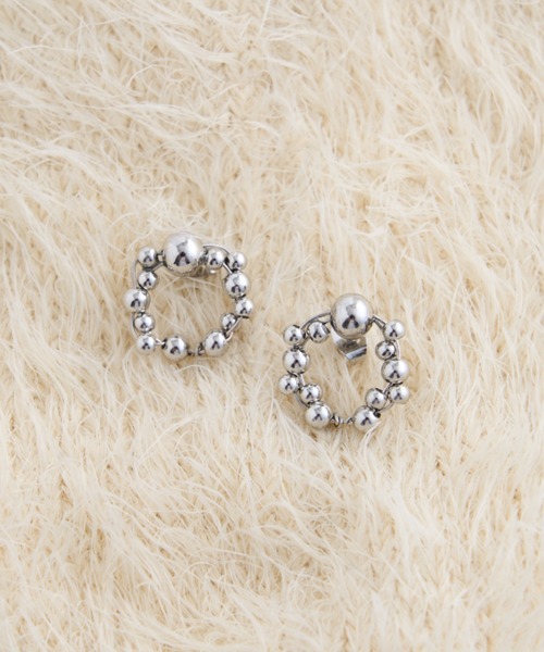 CIAOPANIC TYPY（チャオパニックティピー）の「lilメタルサークルビーズピアス（ピアス（両耳用）・レディース・ゴールド/シルバー・ONE SIZE）」の7枚目の写真