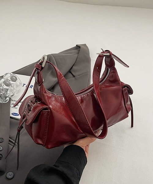 mebole（メボレ）の「サイドポケットレースアップショルダーバッグ（ショルダーバッグ・レディース・ホワイト/レッド/ブラック/ブルー/シルバー・FREE）」の4枚目の写真