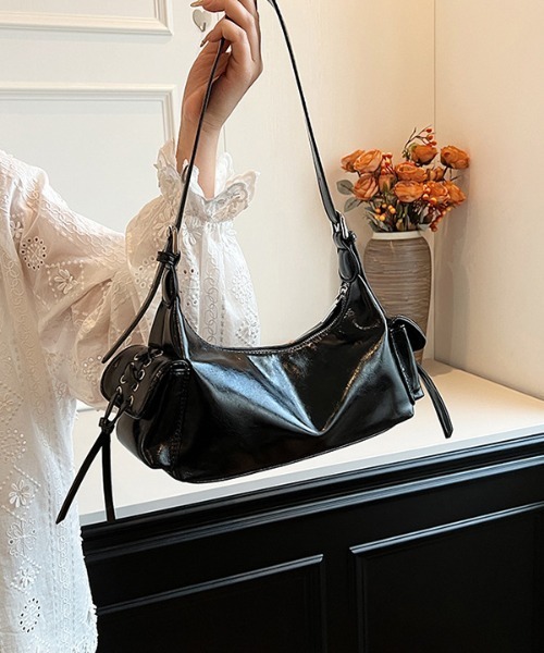 mebole（メボレ）の「サイドポケットレースアップショルダーバッグ（ショルダーバッグ・レディース・ホワイト/レッド/ブラック/ブルー/シルバー・FREE）」の21枚目の写真