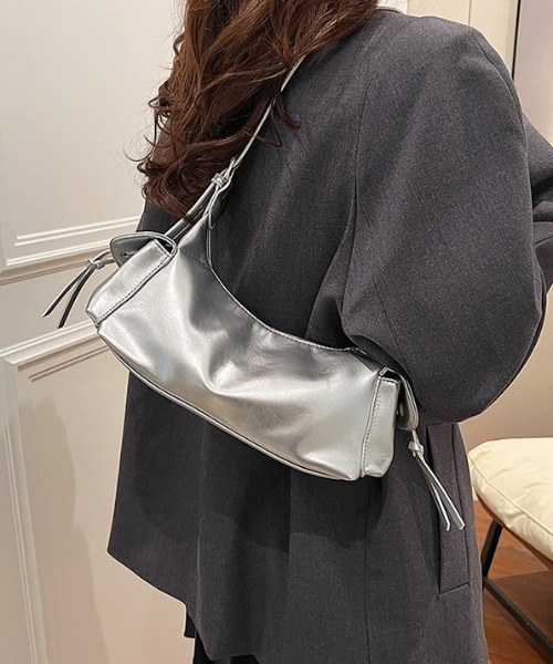 mebole（メボレ）の「サイドポケットレースアップショルダーバッグ（ショルダーバッグ・レディース・ホワイト/レッド/ブラック/ブルー/シルバー・FREE）」の14枚目の写真