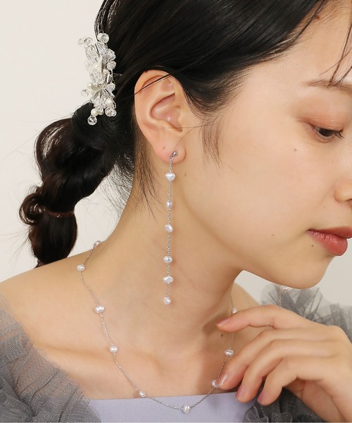 Kana(カナ)の「ロング ダブル チェーン パール ピアス 結婚式 お呼ばれ パーティー オケージョン(ピアス(両耳用)・レディース・シルバー/ゴールド・フリー)」の7枚目の写真
