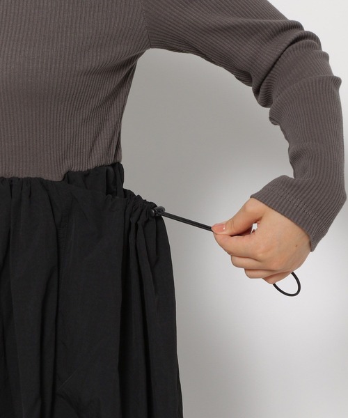 とこるやページ LOWRYS FARM（ローリーズファーム）の「2WAYDギャザーポケ