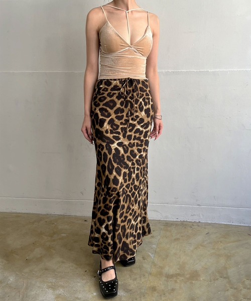 Jewelobe(ジュエローブ)の「Tストラップカットベロアブラキャミソール(キャミソール・レディース・ブラック/グレー/ボルドー/ブラウン/ベージュ/ブルー・FREE)」の10枚目の写真