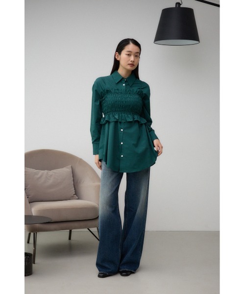 AZUL by moussy（アズールバイマウジー）の「ビスチェ付きオーバーシャツ（シャツ/ブラウス・レディース・ストライプ/アイボリー/ダークグリーン・FREE）」の15枚目の写真