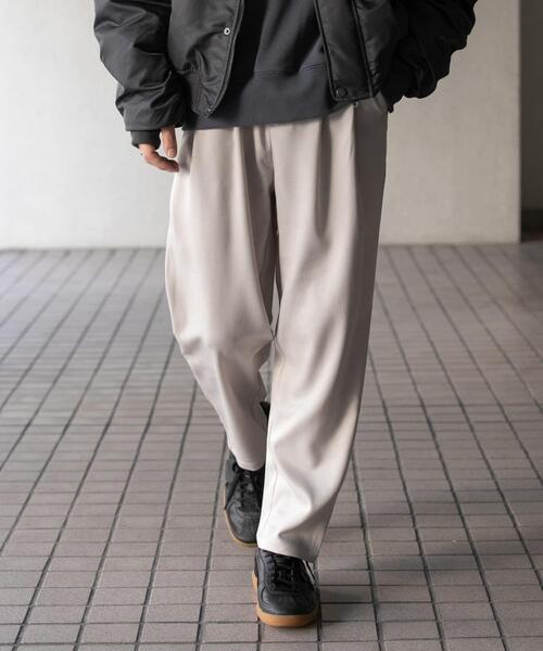 SENSE OF PLACE by URBAN RESEARCH(センスオブプレイスバイアーバンリサーチ)の「ウールライクダブルタックテーパードパンツ(その他パンツ・メンズ・ライトベージュ/ネイビー/チャコールグレー/ブラック・LARGE/SMALL/MEDIUM)」の3枚目の写真