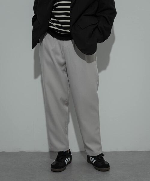 SENSE OF PLACE by URBAN RESEARCH(センスオブプレイスバイアーバンリサーチ)の「ウールライクダブルタックテーパードパンツ(その他パンツ・メンズ・ライトベージュ/ネイビー/チャコールグレー/ブラック・LARGE/SMALL/MEDIUM)」の15枚目の写真