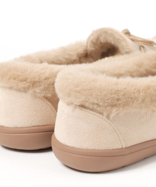 studio CLIP(スタディオクリップ)の「撥水ファーモカシン(モカシン/デッキシューズ・レディース・ライトグレー/グレー/ベージュ/ブラック・SMALL/LARGE/MEDIUM)」の11枚目の写真